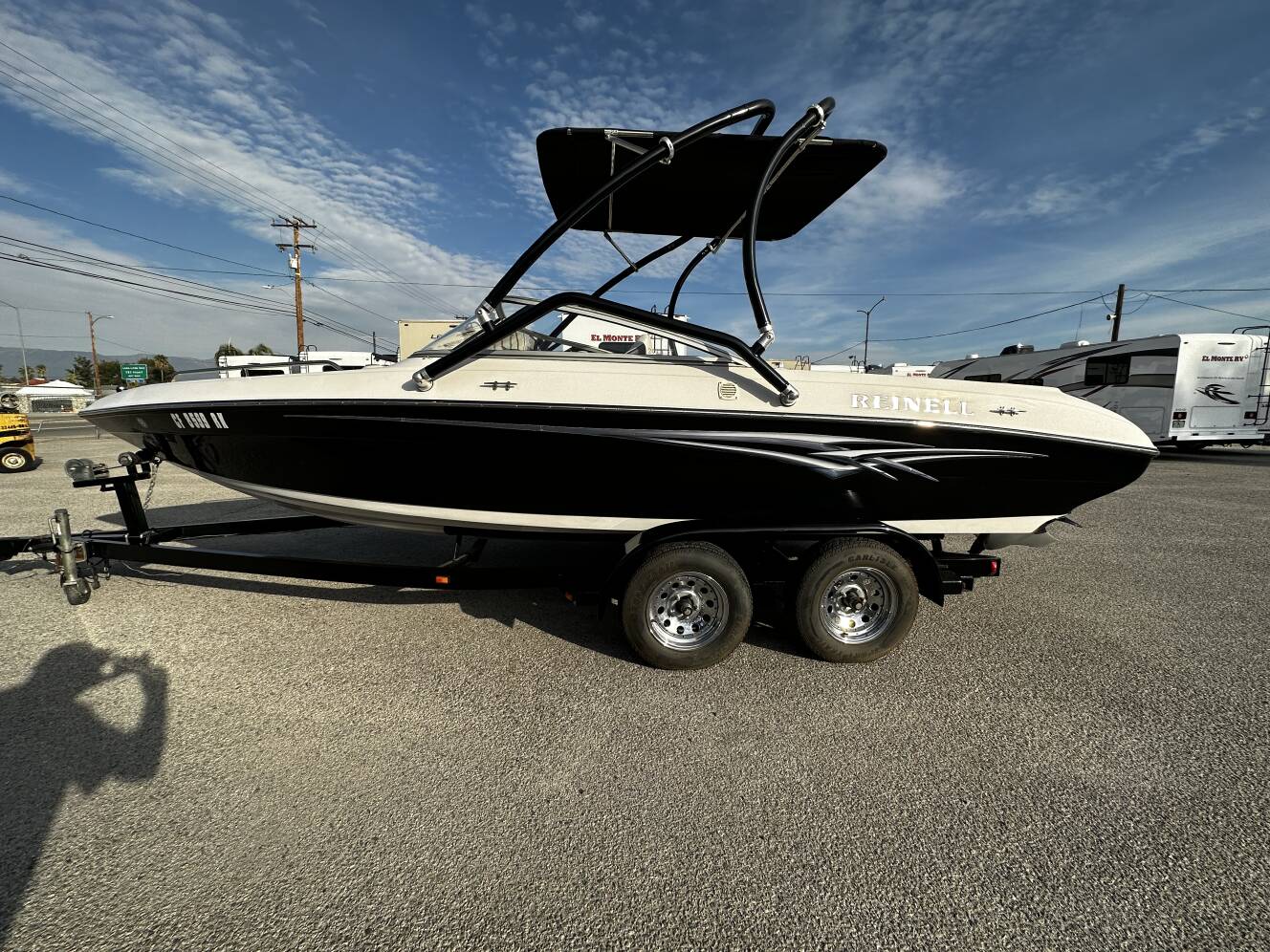 A photo of this 2007 Reinell 204 LSE