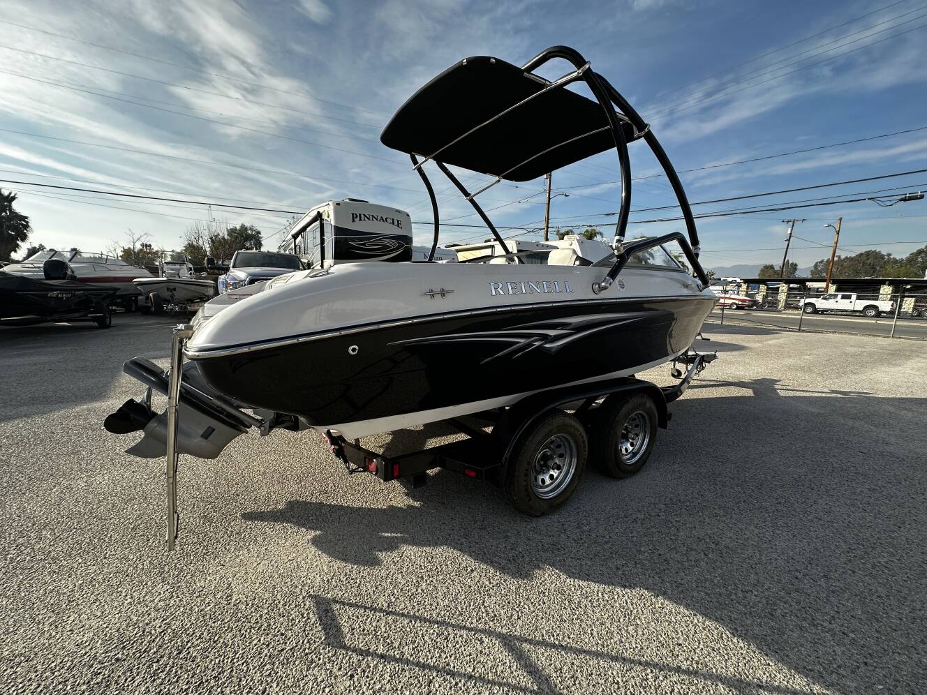 A photo of this 2007 Reinell 204 LSE