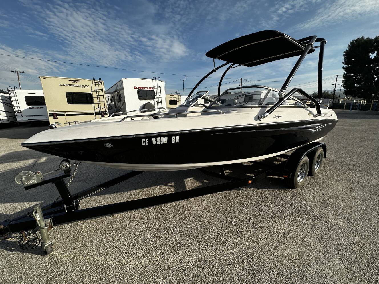 A photo of this 2007 Reinell 204 LSE