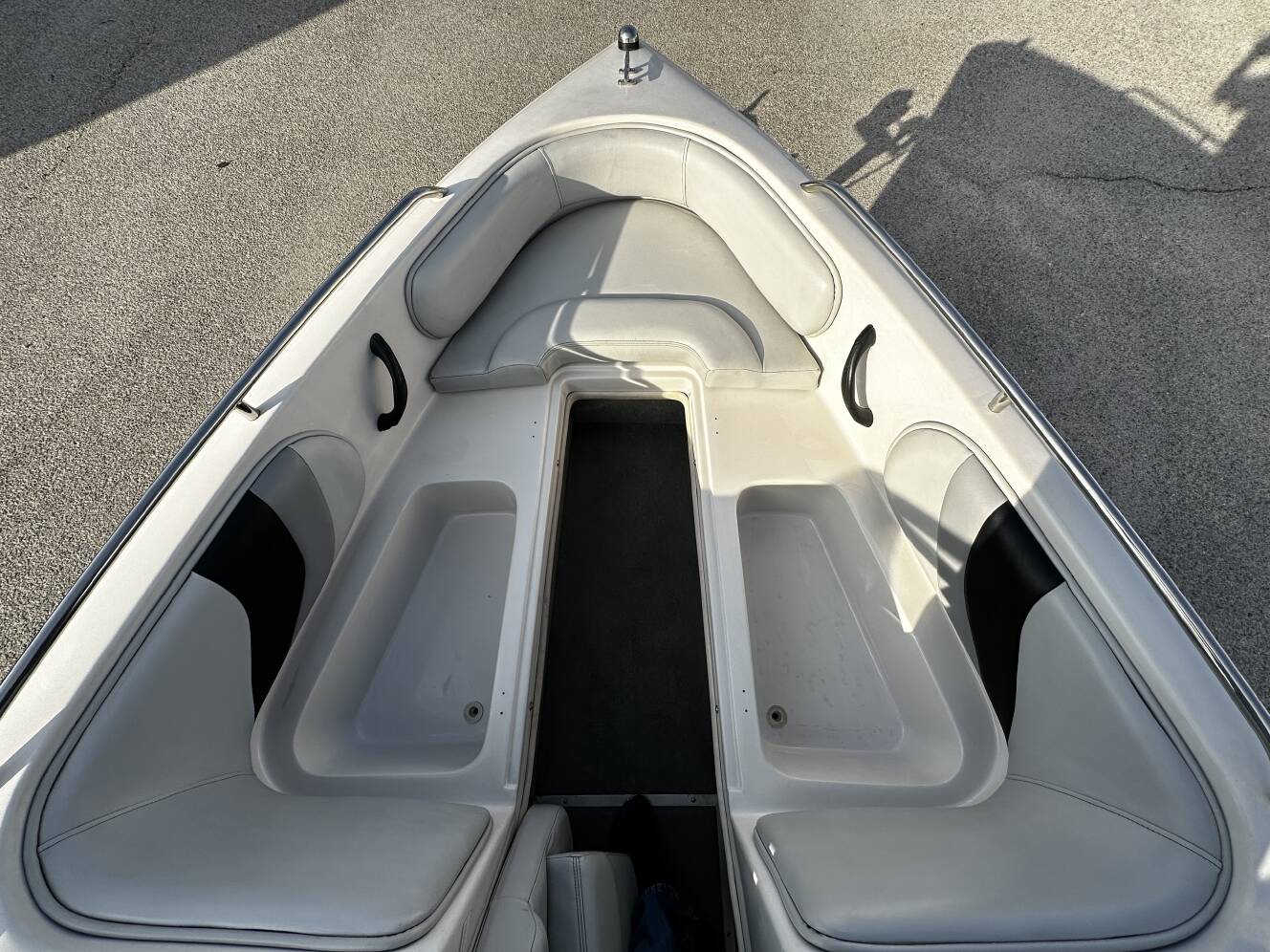 A photo of this 2007 Reinell 204 LSE