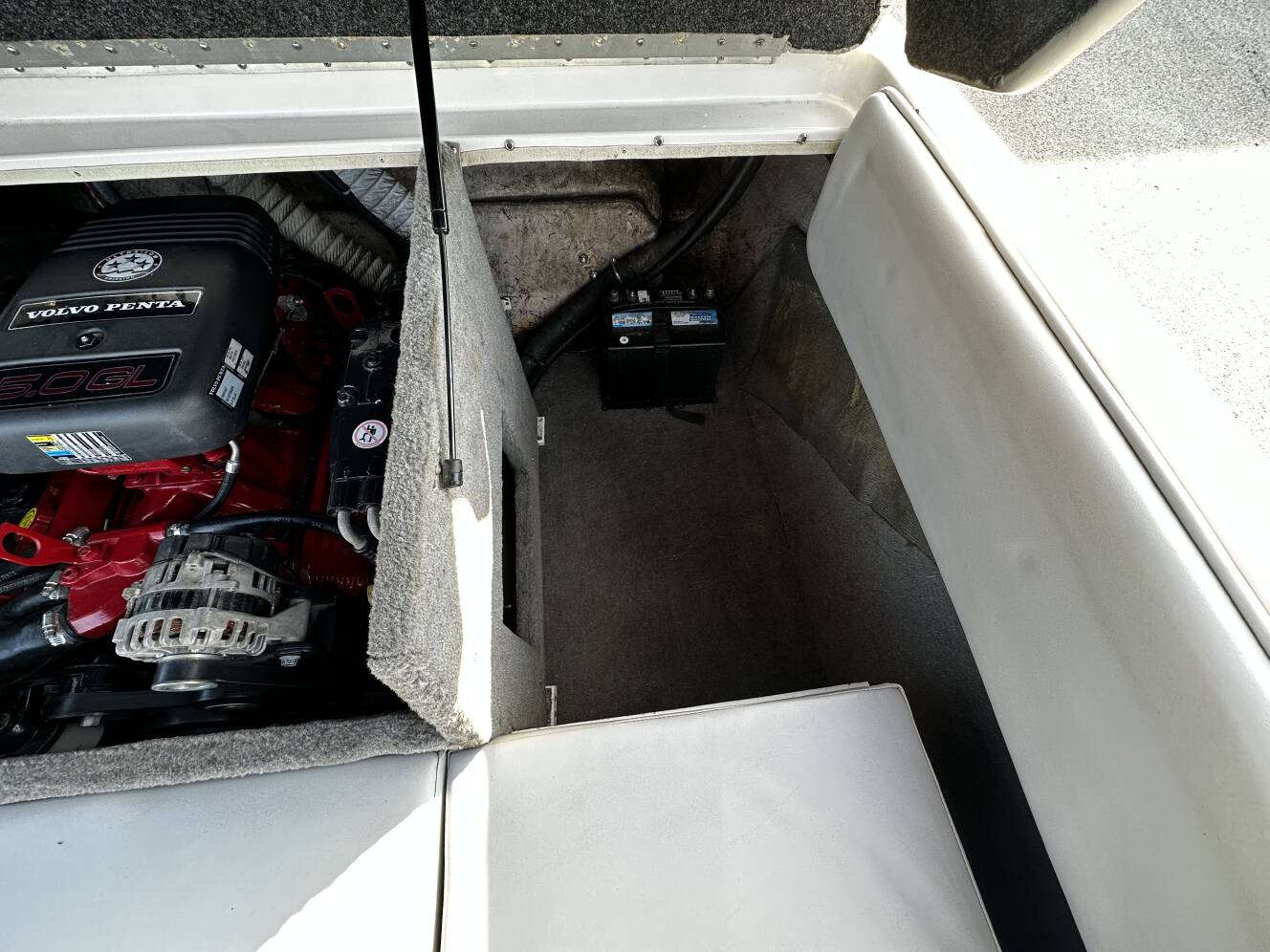 A photo of this 2007 Reinell 204 LSE