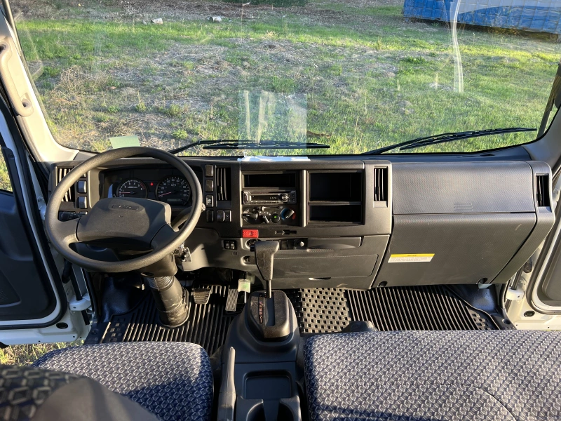 2024 ISUZU NPR HD GAS