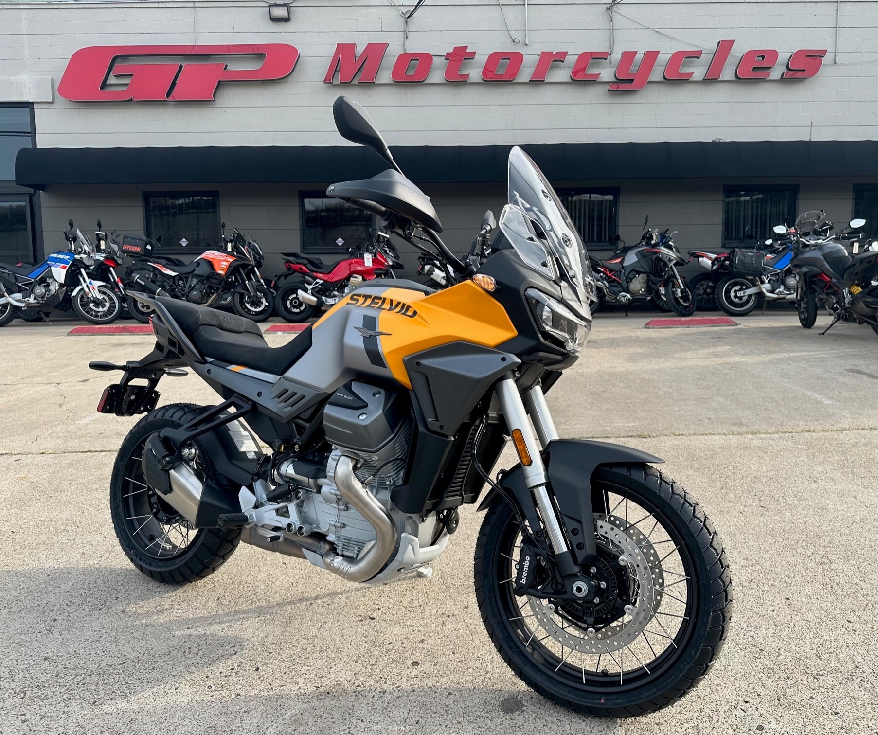 2024 Moto Guzzi STELVIO PFF RIDER ASSISTANCE SOLUTION BASE in San Diego, CA