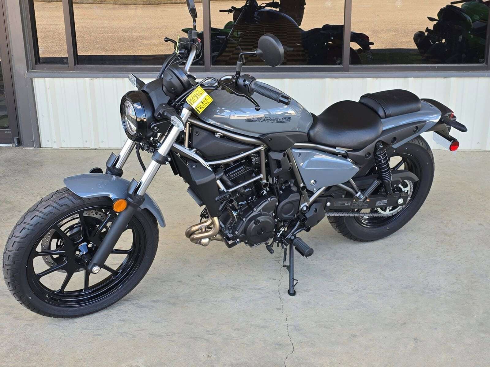 2024 Kawasaki Eliminator Motorcycle BASE in Valley, AL