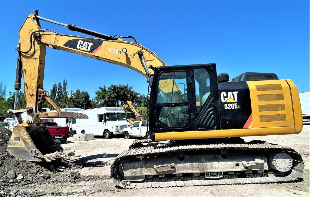 2012 CATERPILLAR 320EL in Miami, FL