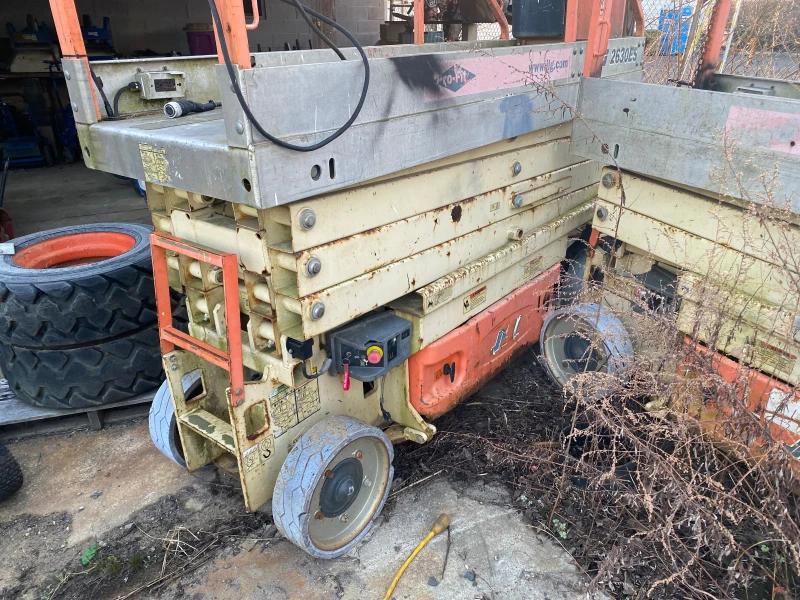 2006 JLG 2630ES