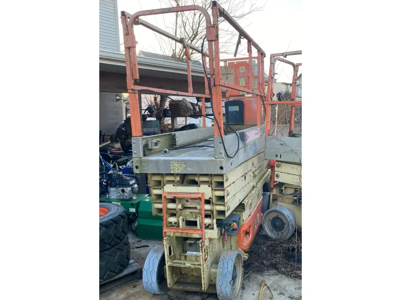 2006 JLG 2630ES