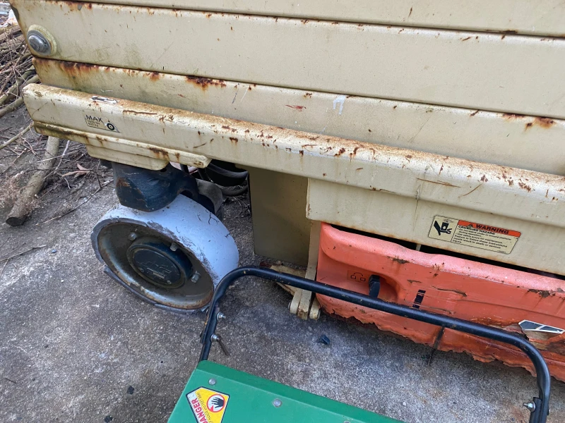 2006 JLG 2630ES