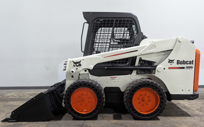 2017 BOBCAT S550 in Cary, IL