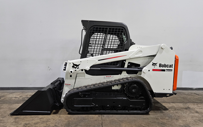 2019 BOBCAT T550 in Cary, IL