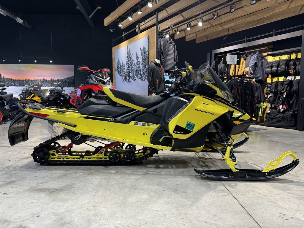 2021 Ski-Doo Renegade® X Rotax® 850 E-TEC® Ice Ripper XT 1.25 Yel in dickeyville WI