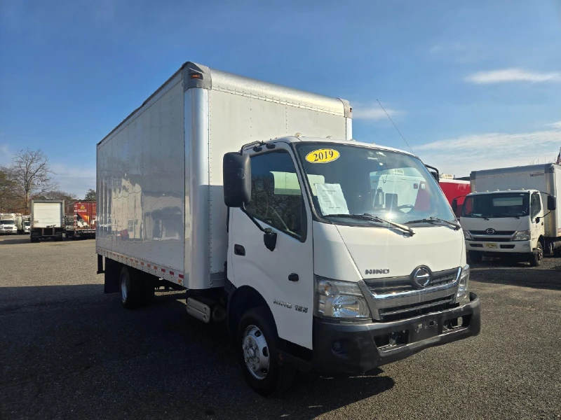 2019 HINO 155
