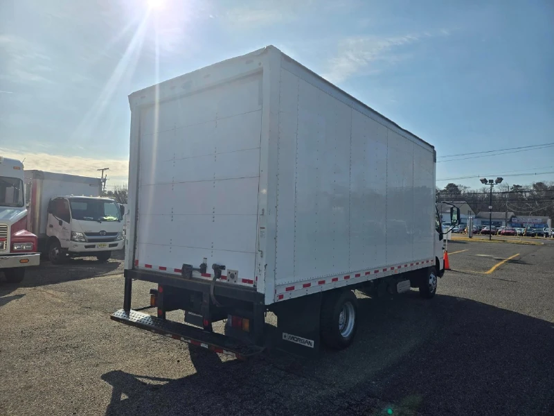 2019 HINO 155