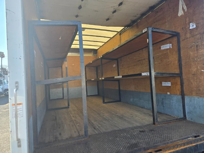 2019 HINO 155