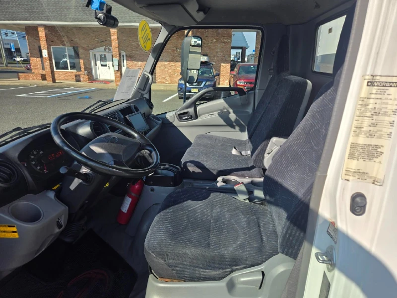 2019 HINO 155