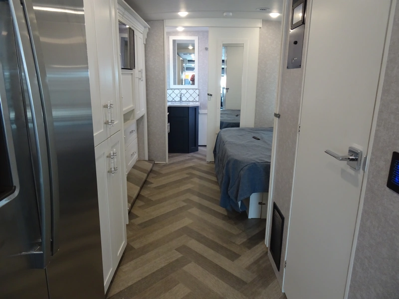 2024 WINNEBAGO ADVENTURER 36Z