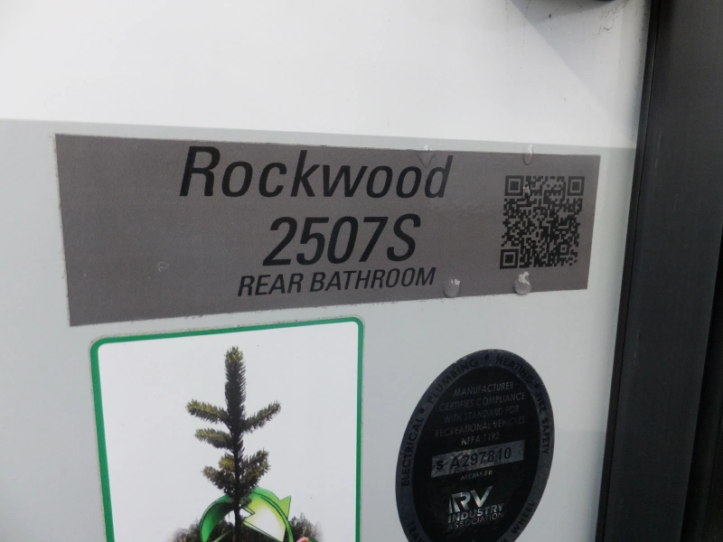 2022 FOREST RIVER ROCKWOOD 2507S