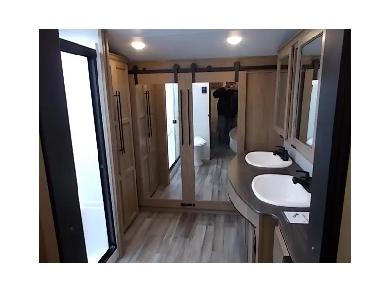 2024 Forest River Sabre 38RLH