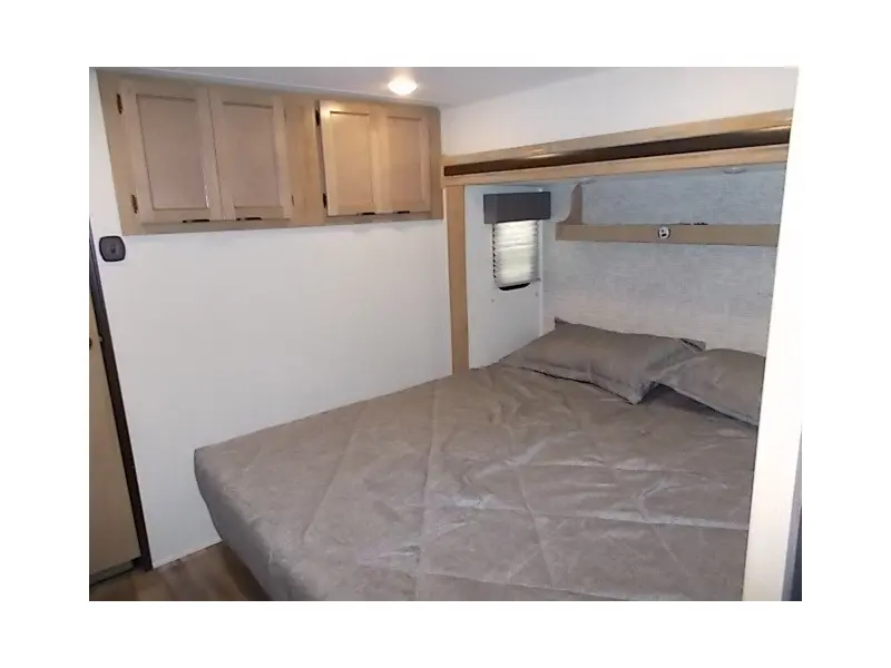 2024 Forest River Sabre 38RLH