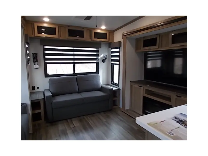 2024 Forest River Sabre 38RLH