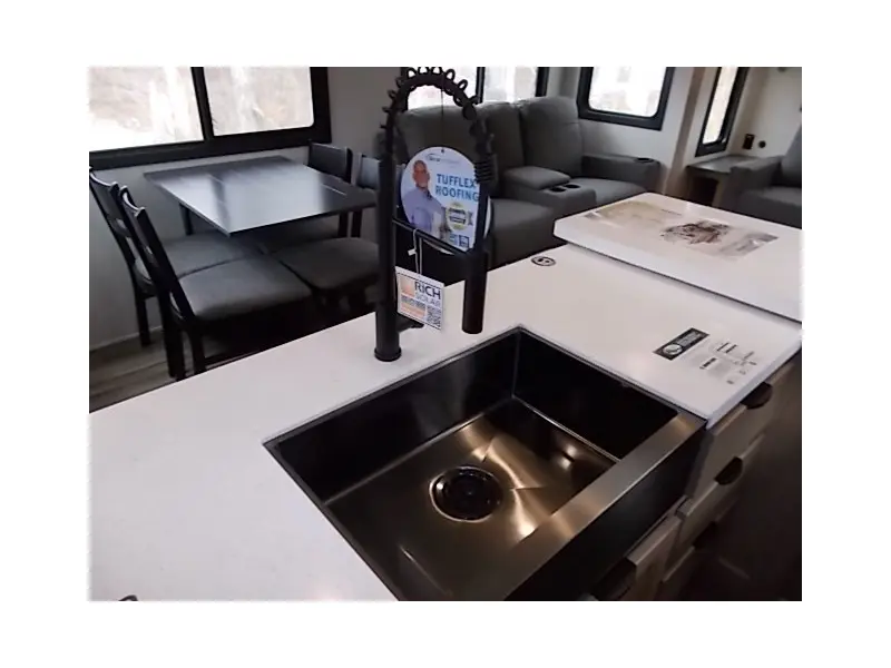 2024 Forest River Sabre 38RLH
