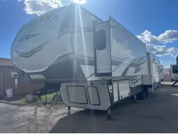 2020 KEYSTONE MONTANA 3721RL