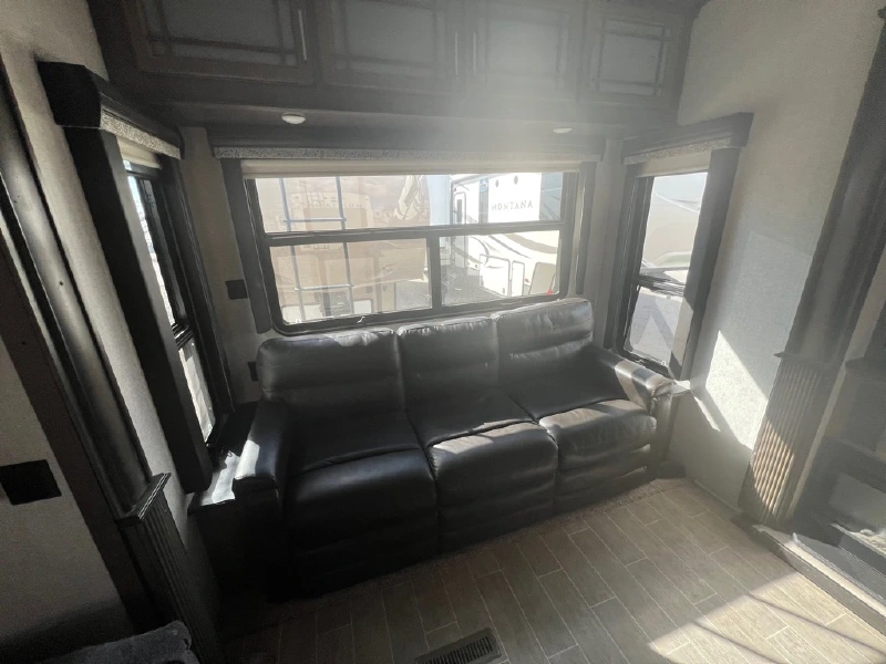 2020 KEYSTONE MONTANA 3721RL