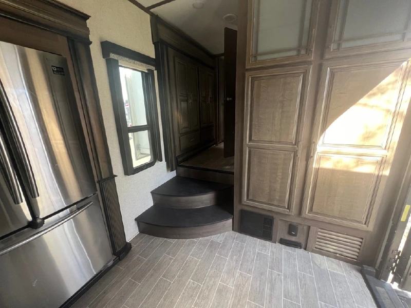 2020 KEYSTONE MONTANA 3721RL