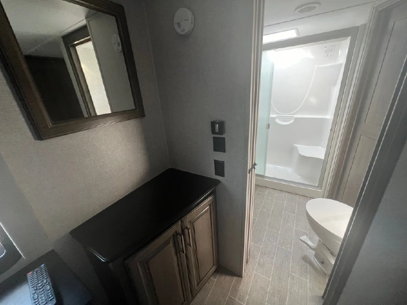 2020 KEYSTONE MONTANA 3721RL