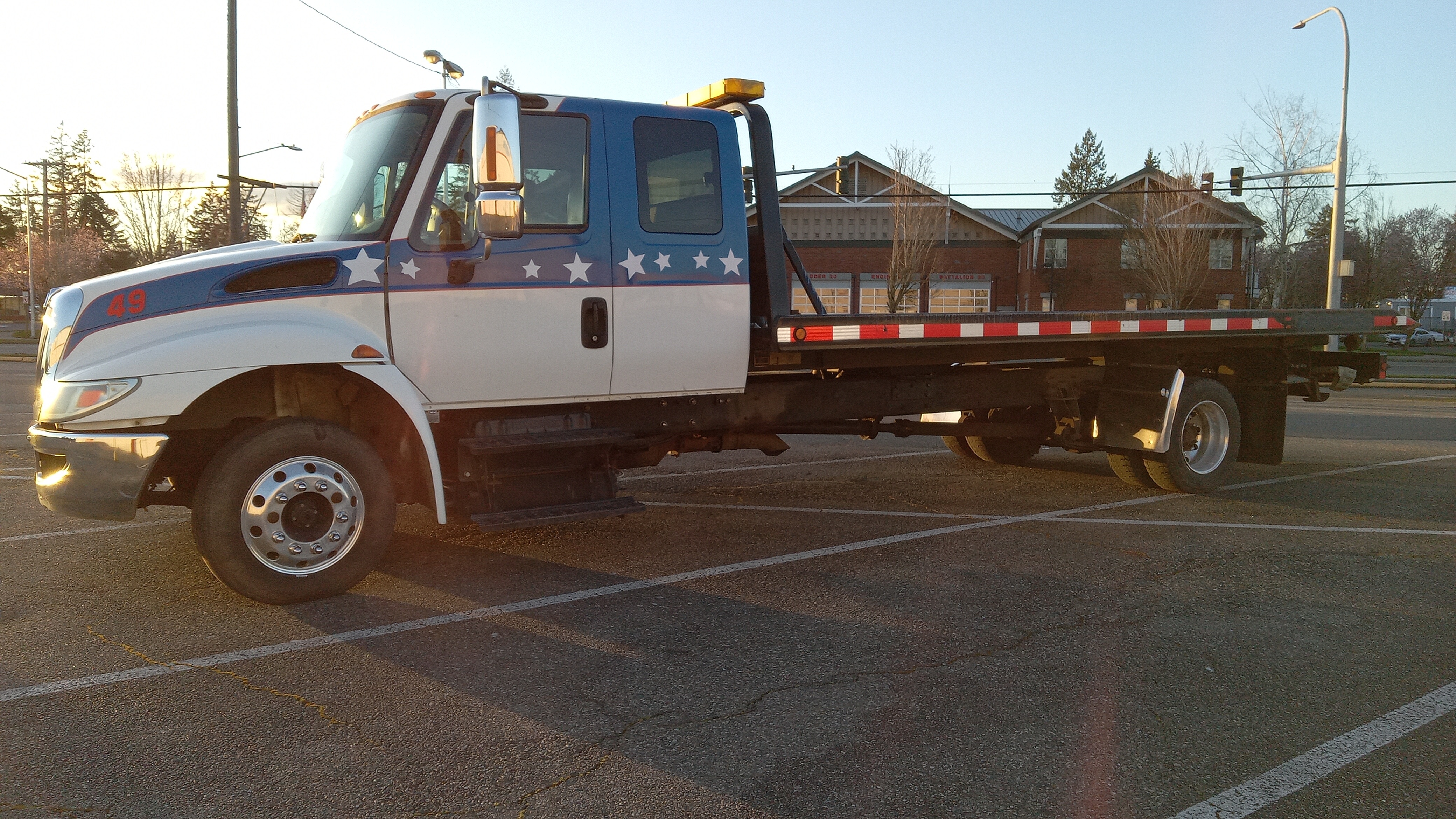 2011 INTERNATIONAL 4300 in Lakewood, WA