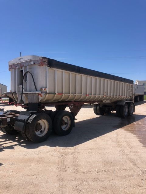 1976 FRUEHAUF END DUMP in Pratt, KS