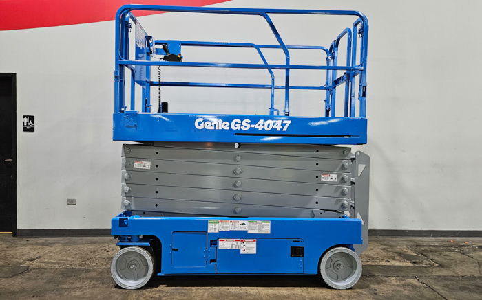 2015 GENIE GS4047 in Cary, IL