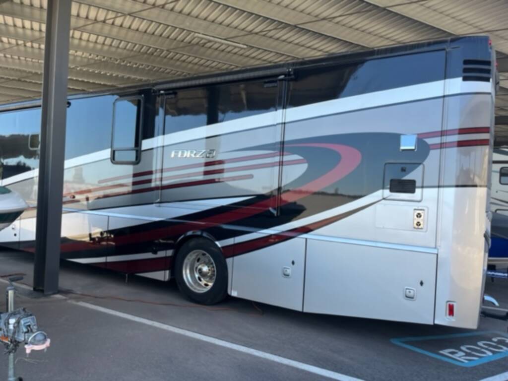 2018 Winnebago FORZA 38W