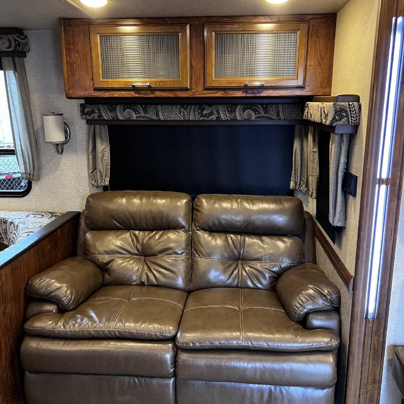 A photo of this 2017 Heartland GATEWAY 3660TB