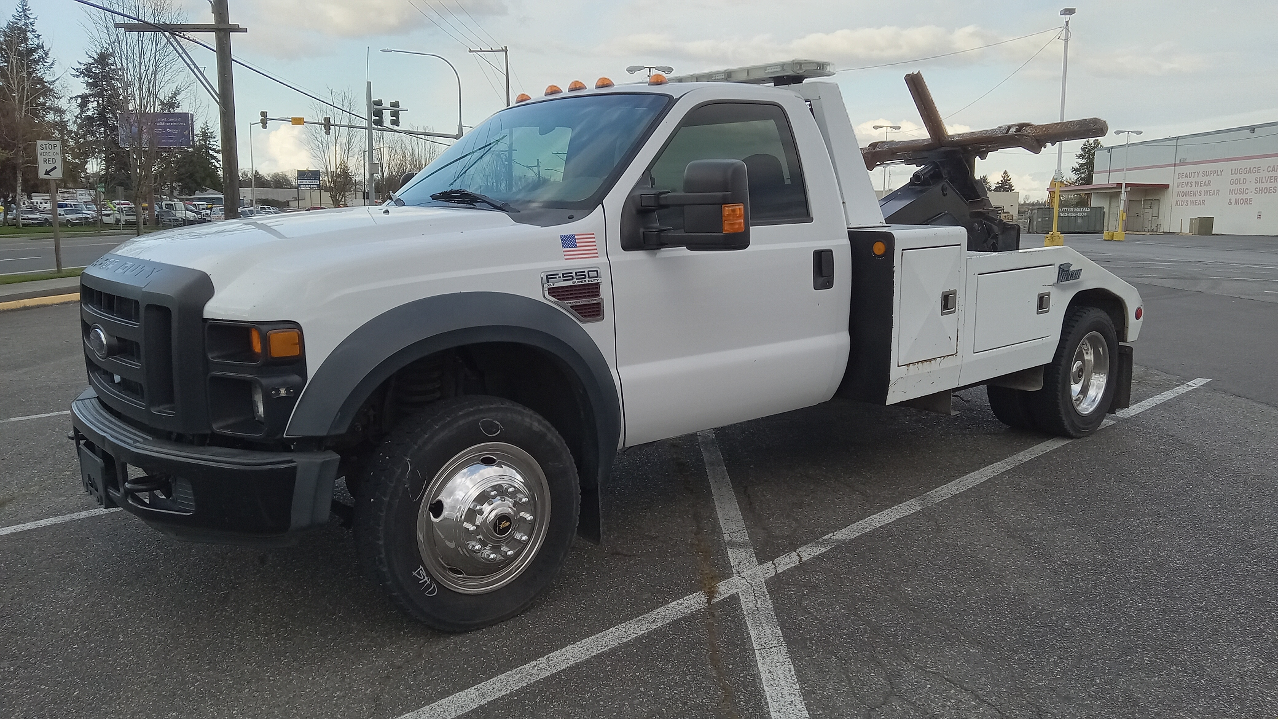 2008 FORD F550 4x4 in Lakewood, WA