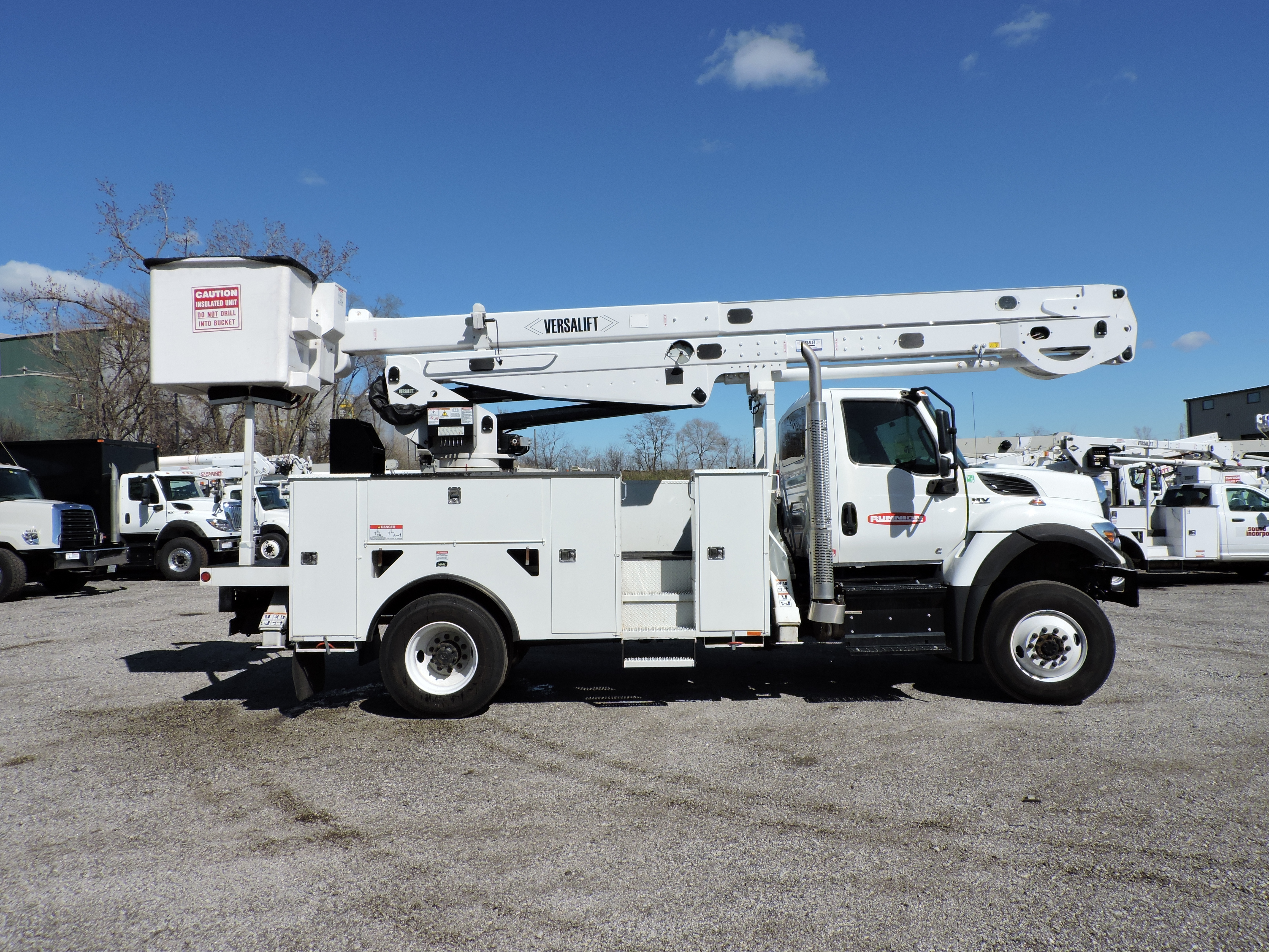 Used 2022 Versalift VN-555-MHI For Sale in Hodgkins, IL