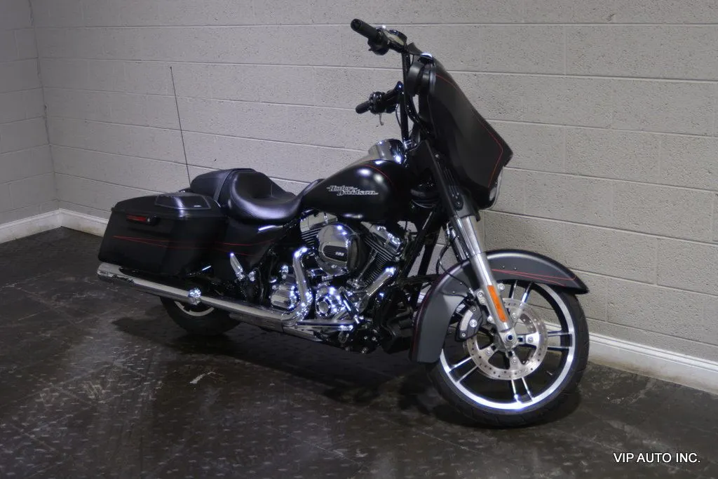 2015 Harley-Davidson FLHXS SPECIAL