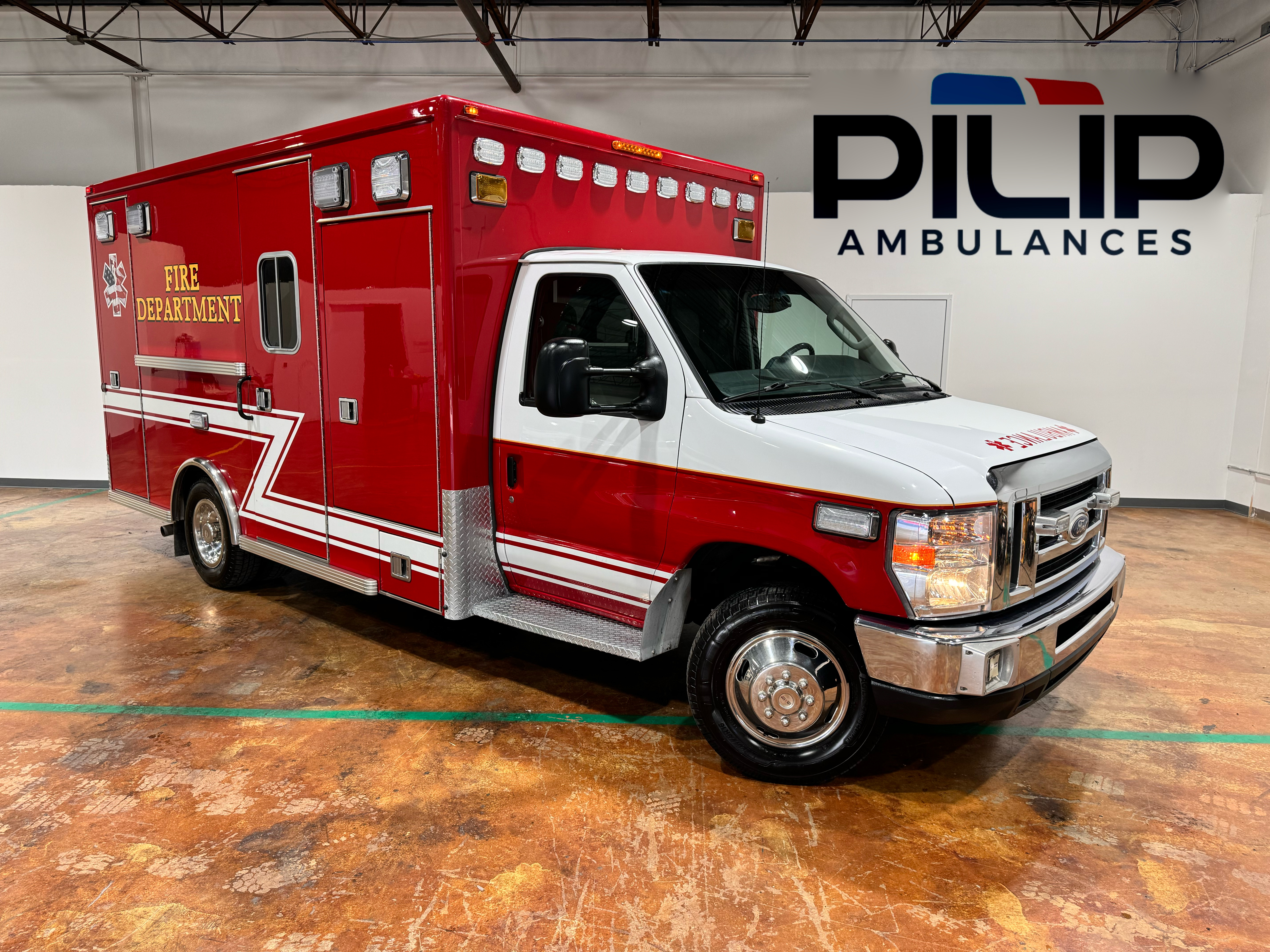 2014 FORD E450 in Camp Hill, PA