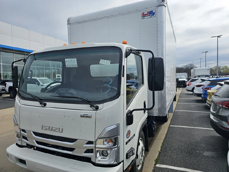 2024 ISUZU NRR
