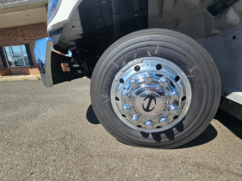 2024 HINO 22 FT ROLLBACK