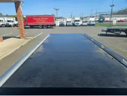 2024 HINO 22 FT ROLLBACK