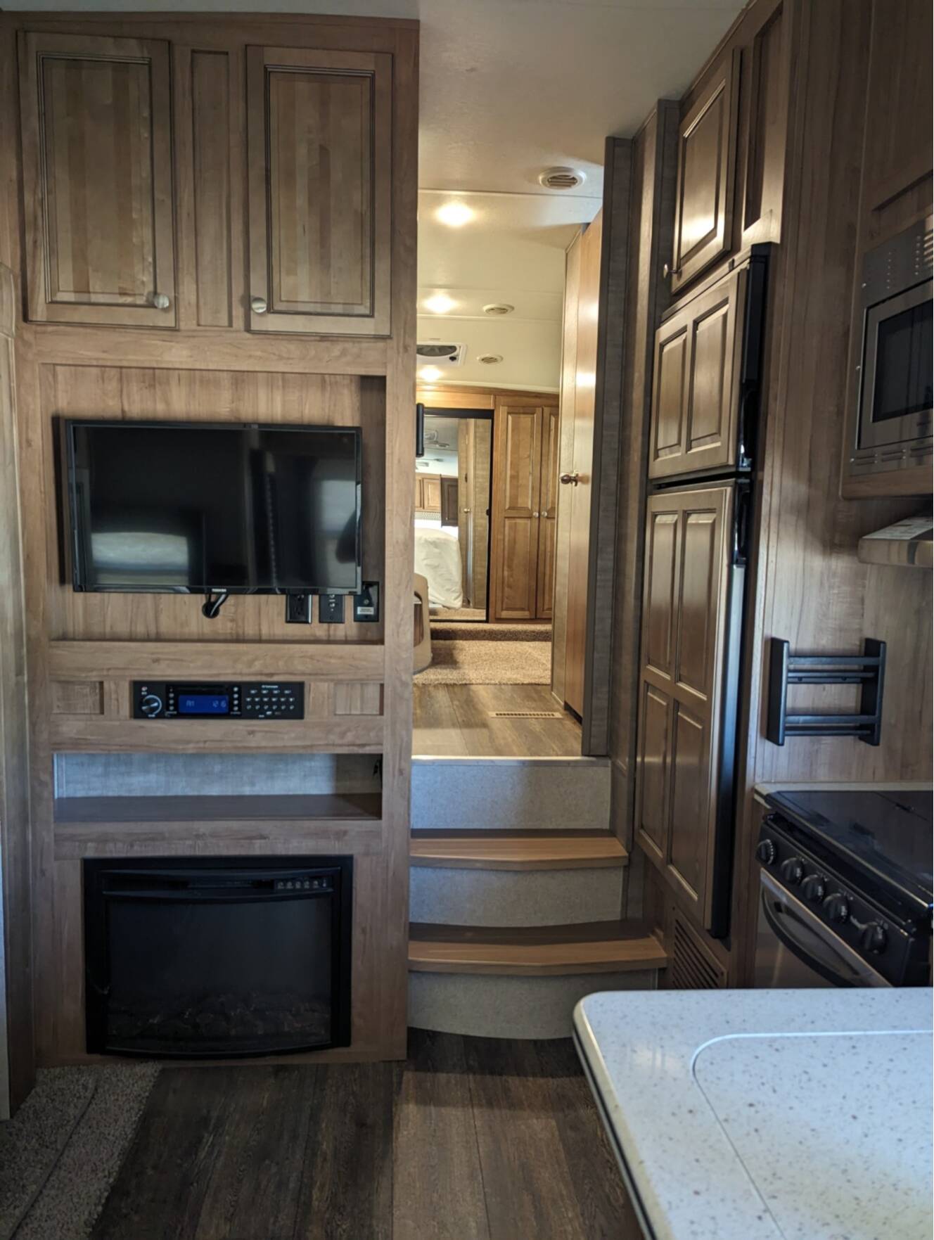 A photo of this 2018 Forest River ROCKWOOD SIGNATURE ULTRA LITE 8244BS