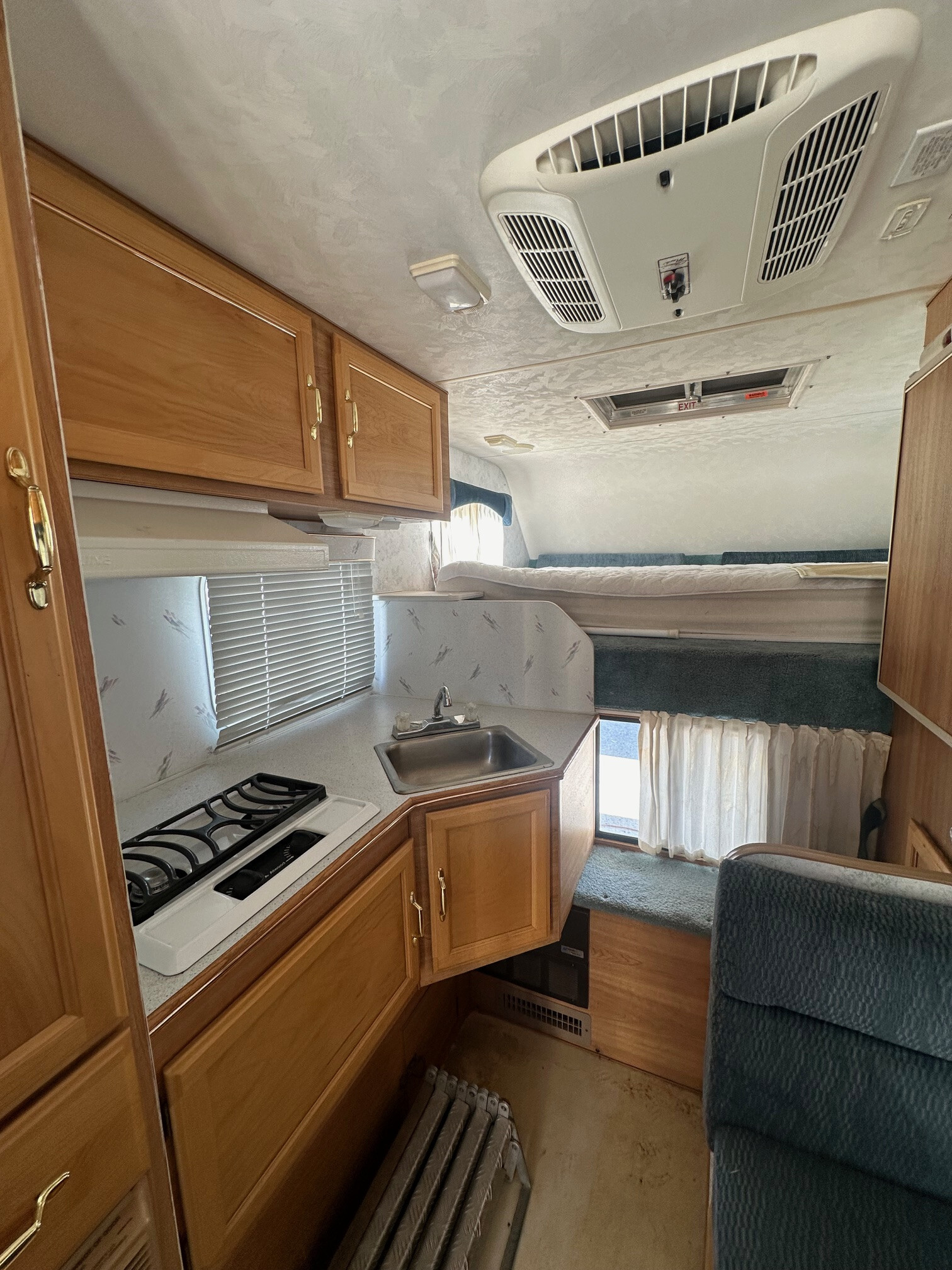 Used 2002 Lance 815 For Sale in Redlands, CA 5031611187 RV Trader