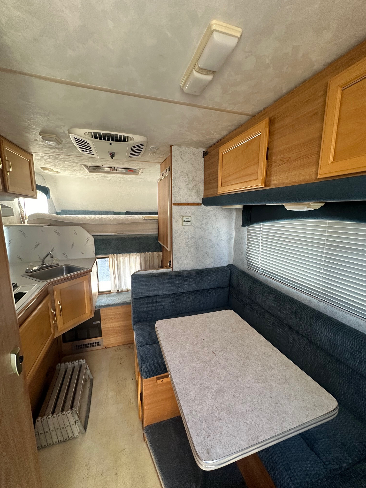 Used 2002 Lance 815 For Sale in Redlands, CA 5031611187 RV Trader