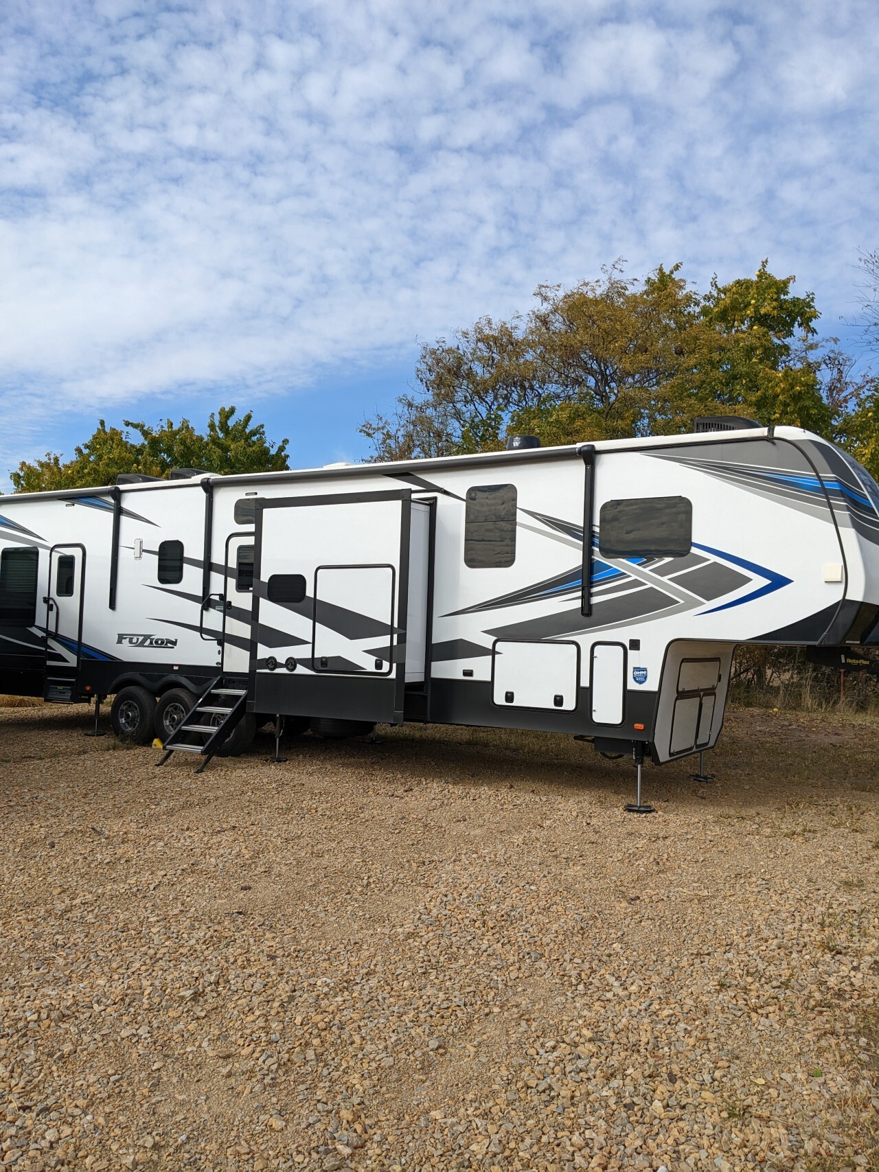 2021 427 Fuzion For Sale - Keystone RVs - RV Trader