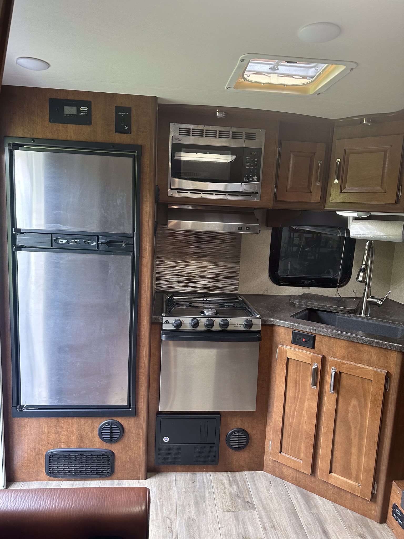 Used 2017 Lance 2285 in Herkimer, NY 5031688809 RV Trader