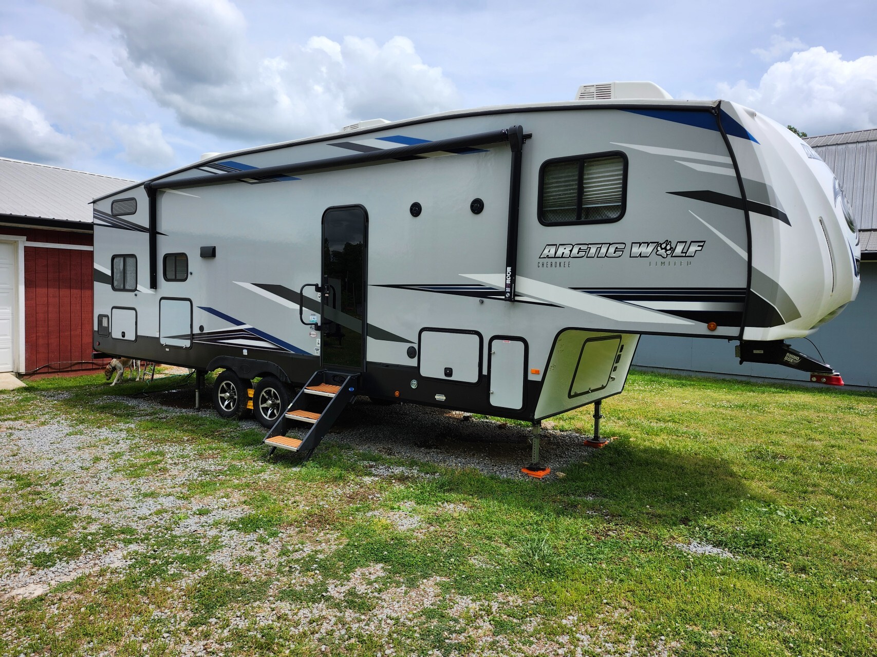 2021 Forest River CHEROKEE ARCTIC WOLF 287BH RV