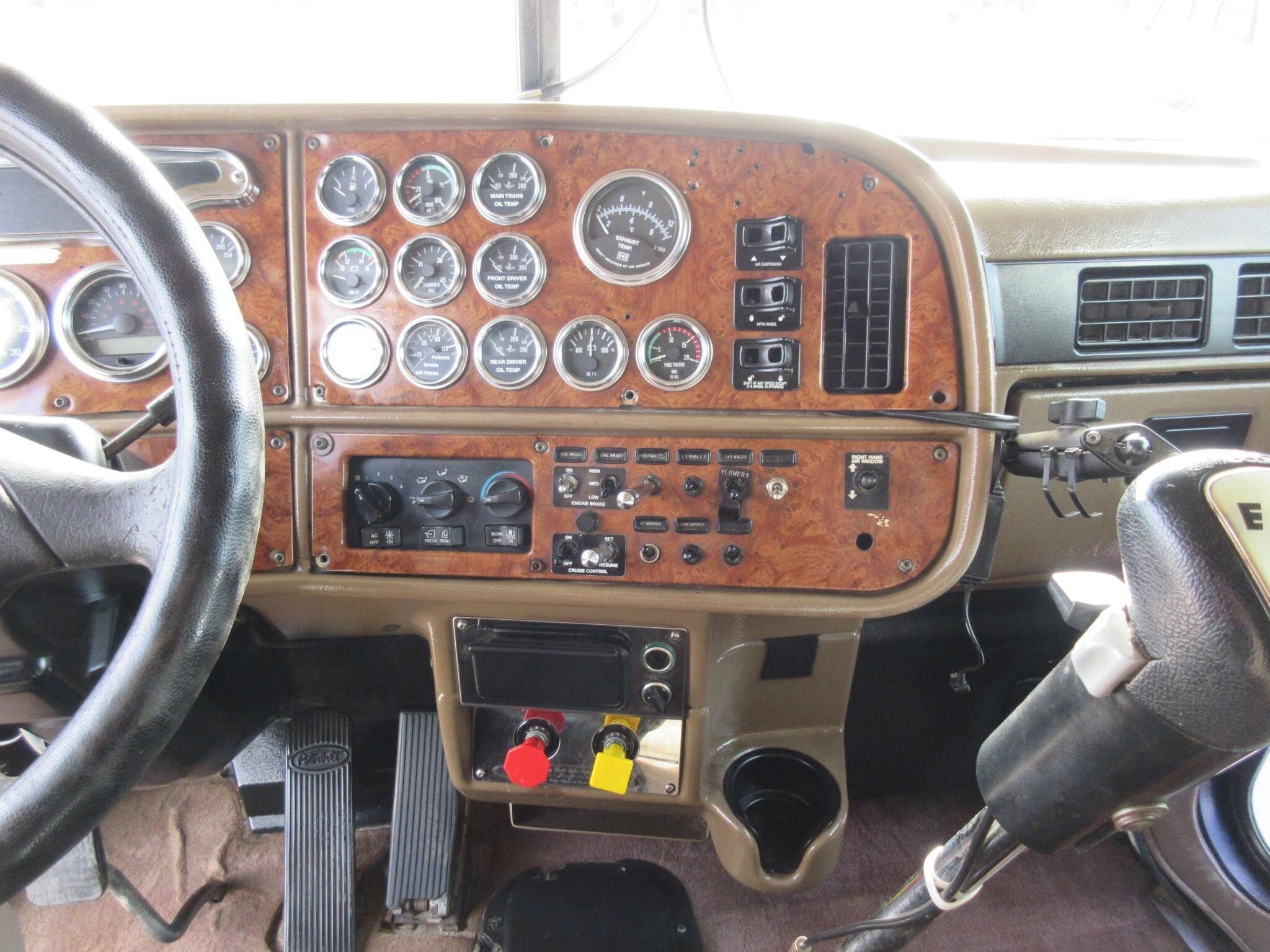 Used 2001 Peterbilt 379 For Sale in Robstown, TX 5030821422