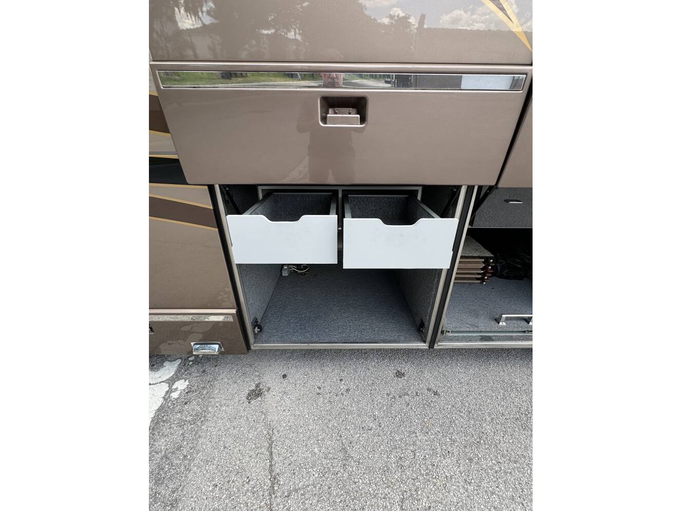 A photo of this 2000 Prevost LIBERTY 
