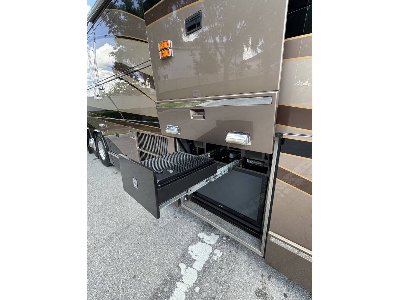 A photo of this 2000 Prevost LIBERTY 